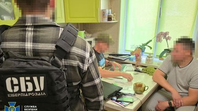 СБУ затримала працівника хімзаводу, який наводив російські ракети на об’єкти Сил оборони у Львівській області (ФОТО)