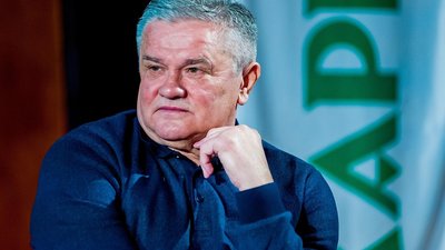 У суботу Львівщина попрощається з легендарним футболістом ФК "Карпати"