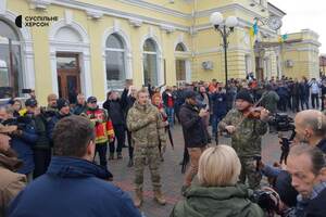 Квитки «до перемоги»: у Херсон прибув перший з початку війни потяг (ВІДЕО, ФОТО)