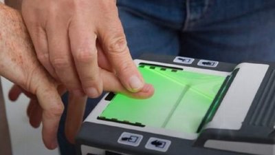 Польща розпочала тестування нової системи біометричного контролю на кордоні з Україною