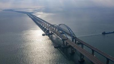 Росіянам рядать залишати Крим, поки міст ще стоїть