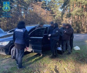 На Львівщині затримали лісничого, який незаконно реалізовував деревину