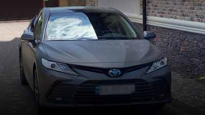 На Львівщині у посадовця «Укрзалізниці» вилучили автомобіль «Toyota Camry», який він отримав в якості хабаря