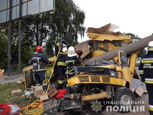 На Рівненщині у страшній ДТП загинув чоловік, ще троє — травмовані (фото, відео)