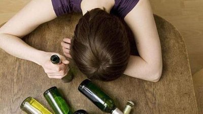 У новорічну ніч у Тернополі під час бійки знайома покусала неповнолітню дівчину