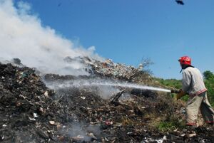 На Львівщині горіло ще одне сміттєзвалище