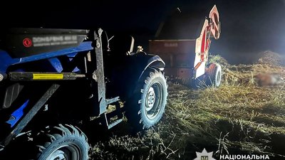 На Рівненщині під час тюкування сіна загинув чоловік