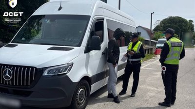 На Львівщині виявили двох нелегальних перевізників