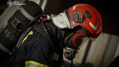 У Львівській області горів житловий будинок: постраждав молодик