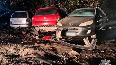 На Львівщині водій пошкодив три автомобілі