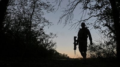 росія хоче стварити буферну зону вздовж усього кордону, - Зеленський