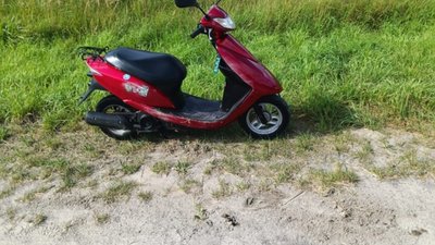 У Львівському районі неповнолітній скутерист збив пенсіонерку