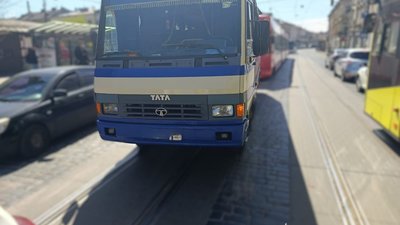 У Львові автобус збив жінку-пішохода (ФОТО)