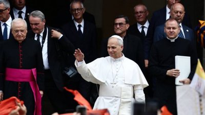 Папа Лев XIV зробив важливе звернення напередодні зустрічі Трампа та путіна