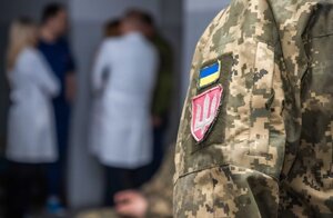 На Житомирщині затримали лікаря, який вимагав у військового гроші за підтвердження інвалідності