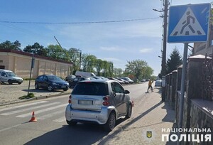 ДТП поблизу Львова: водійка збила жінку (ФОТО)