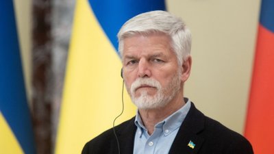 Шлях до миру вимагатиме від України складних рішень, - президент Чехії