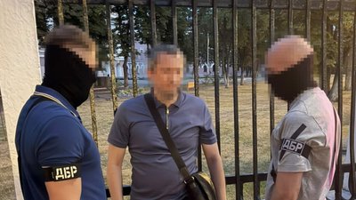 Керівнику Головного управління Держгеокадастру у Львівській області обрали запобіжний захід