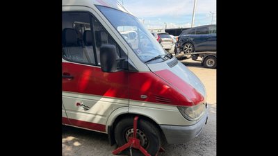 У ПП «Шегині» затримали викрадений у Німеччині Mercedes