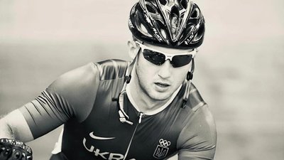 Герой зі Львівщини зображений на "шоломі памʼяті" Гераскевича, який створила художниця Ірина Проць