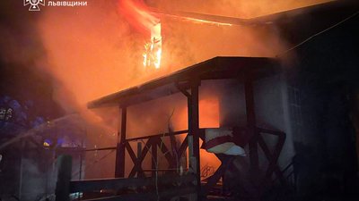 Біля Львова гасили масштабну пожежу (ФОТО)