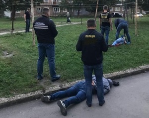 Поліція затримала групу вимагачів у Червонограді (фото)