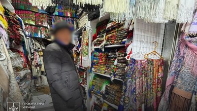 На Буковині військові замість служби працювали на ринку та СТО