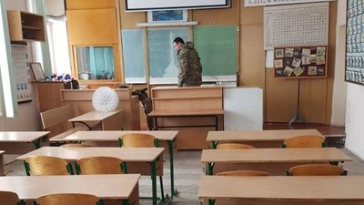 На Львівщині заклади освіти потерпають від фейкових повідомлень про замінування