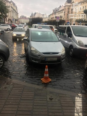 У Львові на «горе-паркувальника» склали протокол (ФОТО)