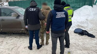 На Тернопільщині затримали підполковника ТЦК, який погрожував побитому військовому та брав хабарі