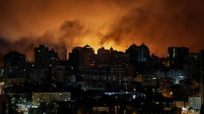 Щоденні обстріли України є частиною значно ширшого плану росії, – NYT