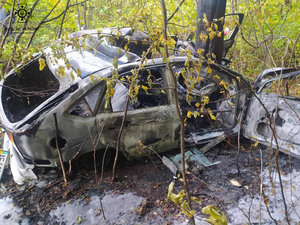 Жінку витягли з палаючої автівки, тіло водія вирізали бензорізом: смертельна ДТП на Львівщині (ФОТО)