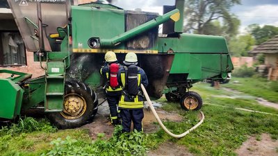 У Львівській області горів комбайн
