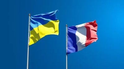 Україна і Франція обговорили спільне виробництво зброї та допомогу ЄС на €90 млрд