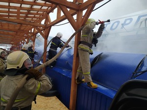 Пожежу в будівлі ТЦ «Епіцентр» на Миколаївщині ліквідовано (фото)