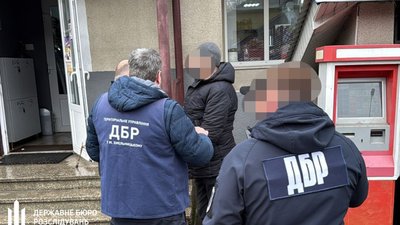 На Буковині судитимуть посадовця ТЦК, який обіцяв знімати військовозобовʼязаних з розшуку