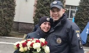 У Львові на День св. Валентина поліцейський оригінально освідчився коханій (відео)