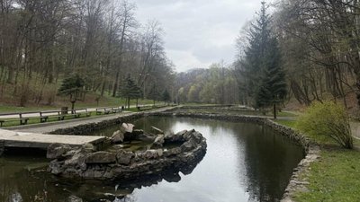 У Львові в парку «Погулянка» після зими озера наповнили водою