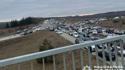 Стало відомо, що нелегальні «мажорні» автоперегони біля Тернополя організували неповнолітні водії