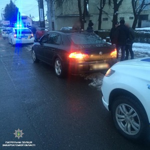 На Закарпатті чоловіки влаштували стрілянину посеред білого дня (ФОТО, ВІДЕО)