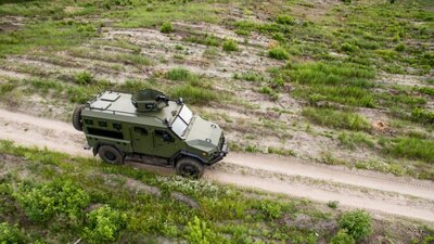 В Україні виготовлятимуть нові системи захисту бронетехніки від БПЛА: деталі