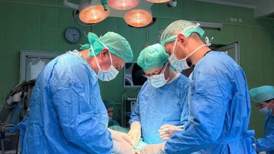 На Львівщині медики дістали з сечового міхура жінки ртутний термометр