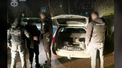 На Закарпатті військовий переправляв ухилянтів човном через Тису за 9 тисяч доларів