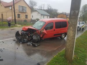 На Львівщині зіткнулися два автомобілі (фото, відео)