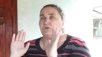 Суд оштрафував жінку, яка з граблями напала на авто працівників ТЦК (ВІДЕО)