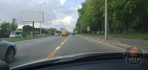 На Стрийській замалювали виділену смугу для ГТ (фото)