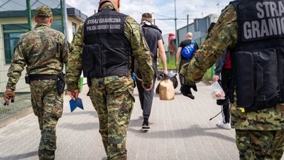 З Польщі видворили 15 українців