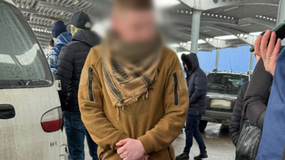 У торговому центрі Львова силовики затримали військового та його спільника, які допомагали чоловікам уникати мобілізації (ФОТО)