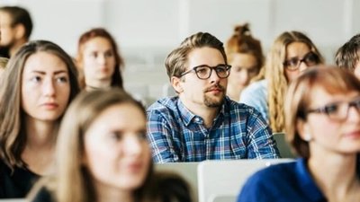 З українських закладів освіти відрахували 3 тисячі аспірантів