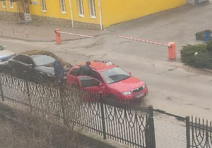 У Львові чоловік, в якого суд вилучив права, після суду сів за кермо і поїхав